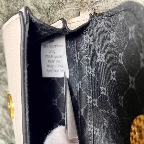 BCBGeneration Small Card Wallet with Beaded Bracelet, Cream NWT - Picture 4 of 9